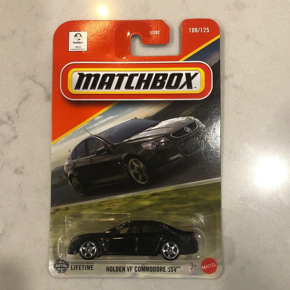 Mattel Matchbox Black Holden VF Commodore SSV